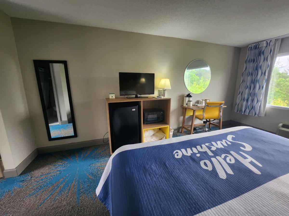 Days Inn By Wyndham Dahlonega University Area Экстерьер фото
