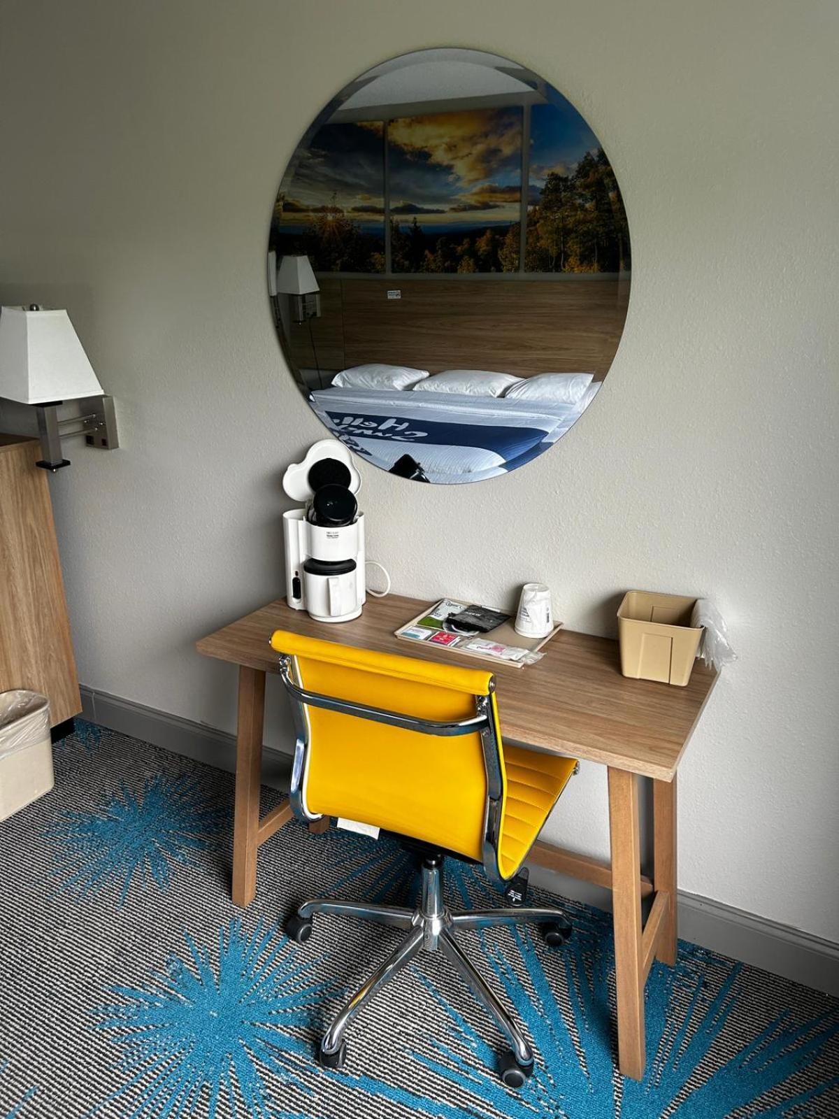 Days Inn By Wyndham Dahlonega University Area Экстерьер фото