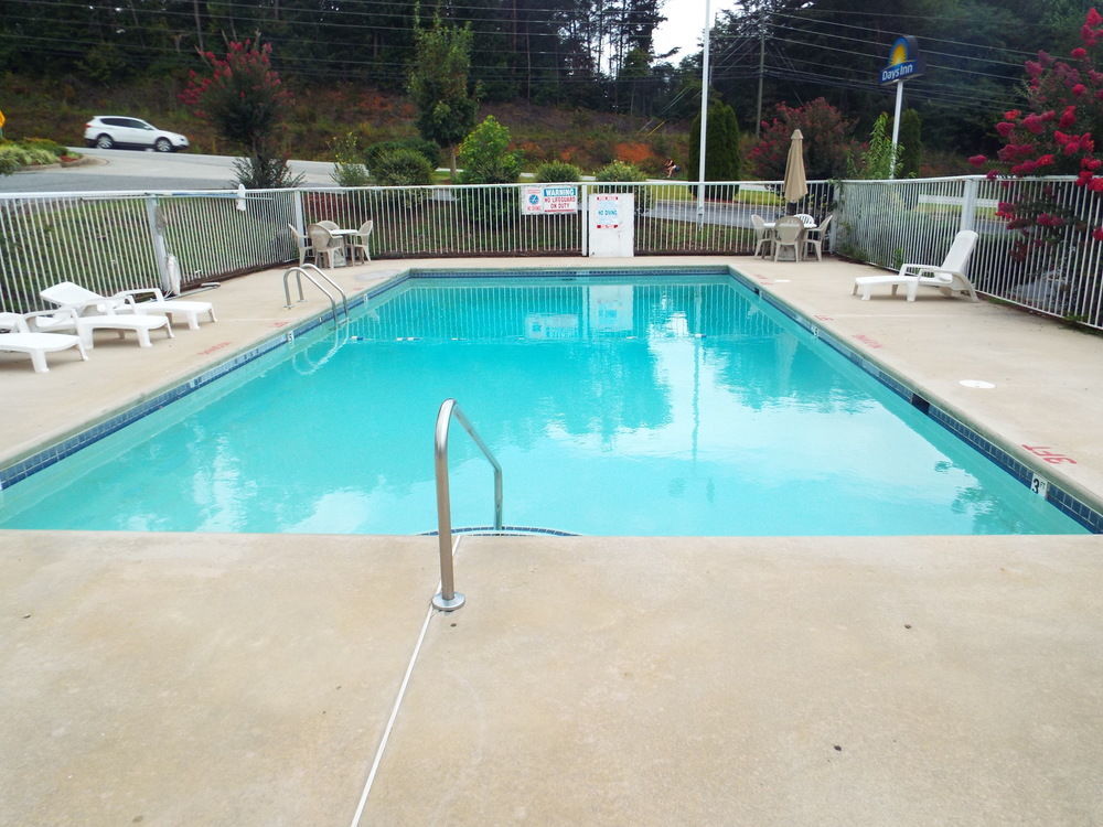 Days Inn By Wyndham Dahlonega University Area Экстерьер фото