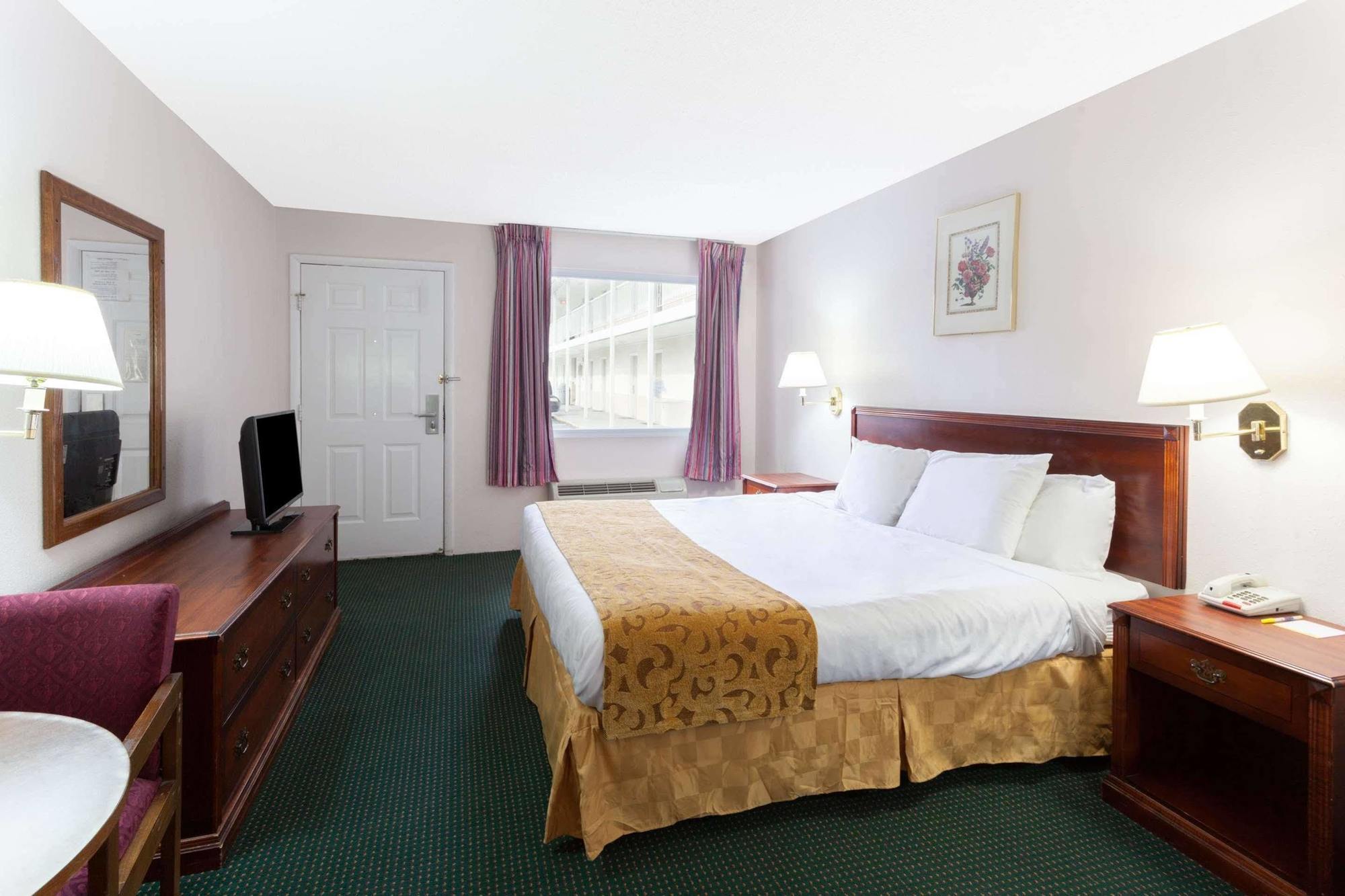 Days Inn By Wyndham Dahlonega University Area Экстерьер фото